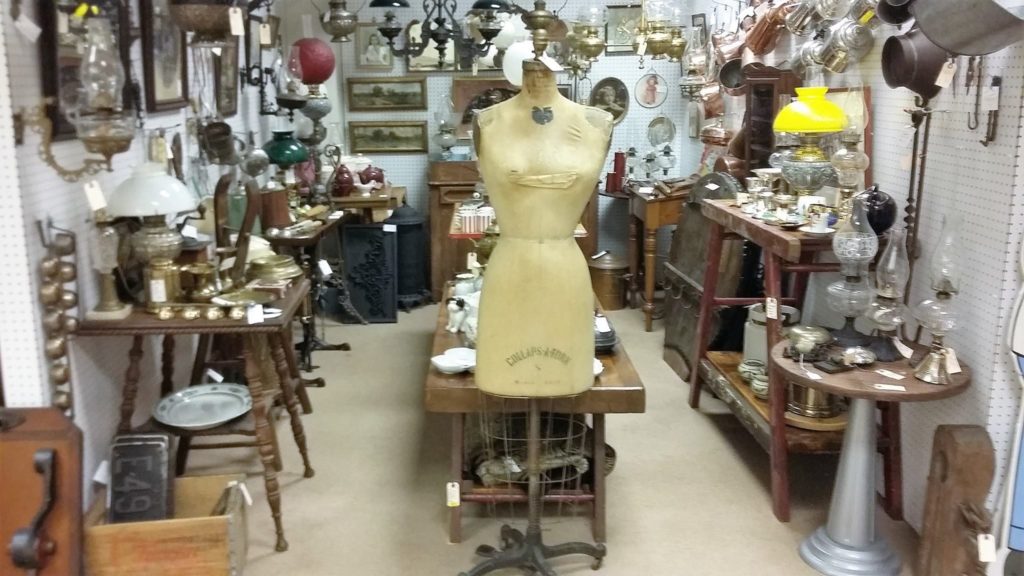 Black Rose Antiques Black Rose Antiques And Collectibles Is Thrilled To Announce That We Have Opened A Much Larger Beautiful Location At The Phillipsburg Mall In Former